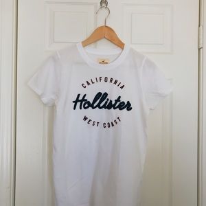 FRESH WHITE HOLLISTER LOGO CLASSIC T-SHIRT